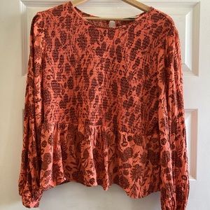 Universal thread peplum xxl puff sleeved smocked top